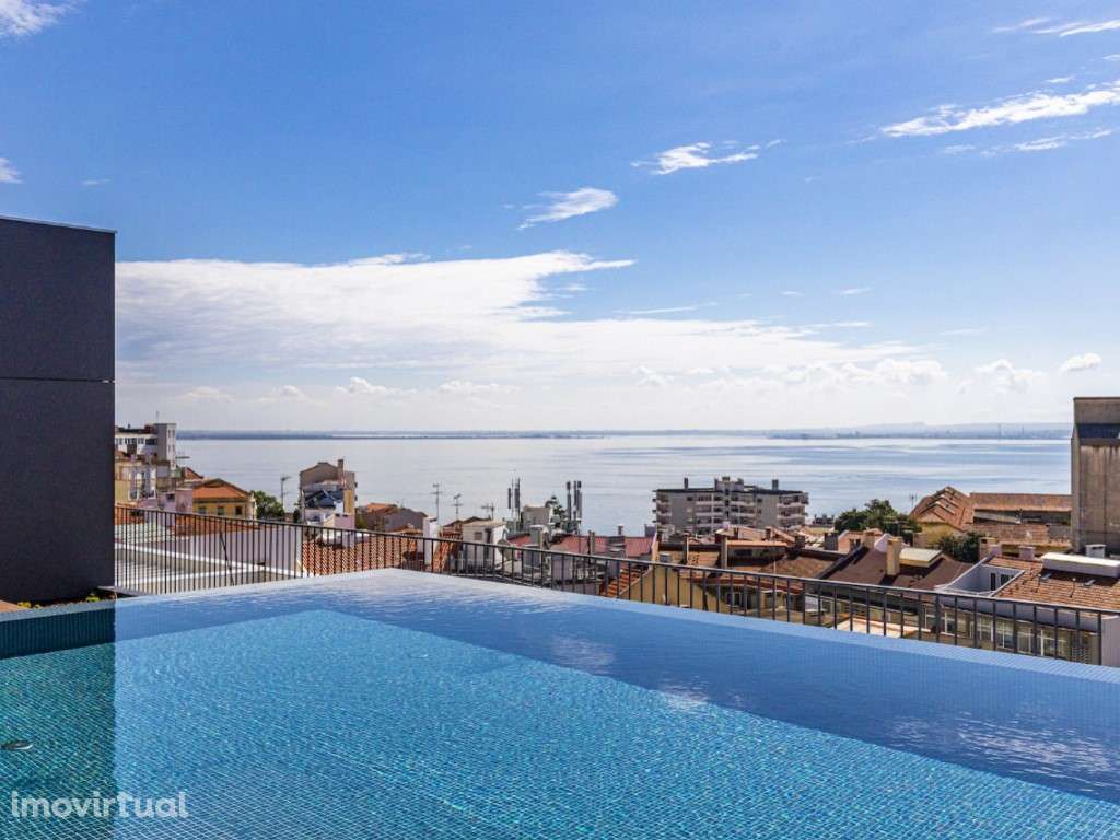 Apartamento T2 com Suite, Estacionamento e Piscina no Terraço - Vis... - Grande imagem: 2/32