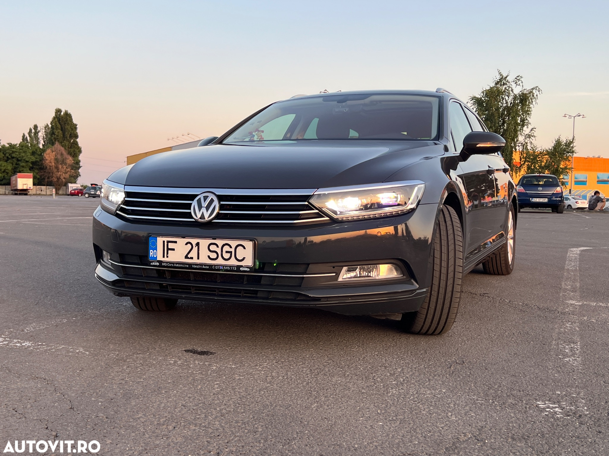 Volkswagen Passat Variant 1.6 TDI (BlueMotion Technology) DSG Comfortline - 5