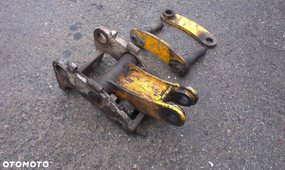 MECALAC 11 , 12 MXT - CZĘŚCI - Ramie , Sworznie , Kiwak Manipulator , Siłowniki , Łapy Stabilizatory - 4