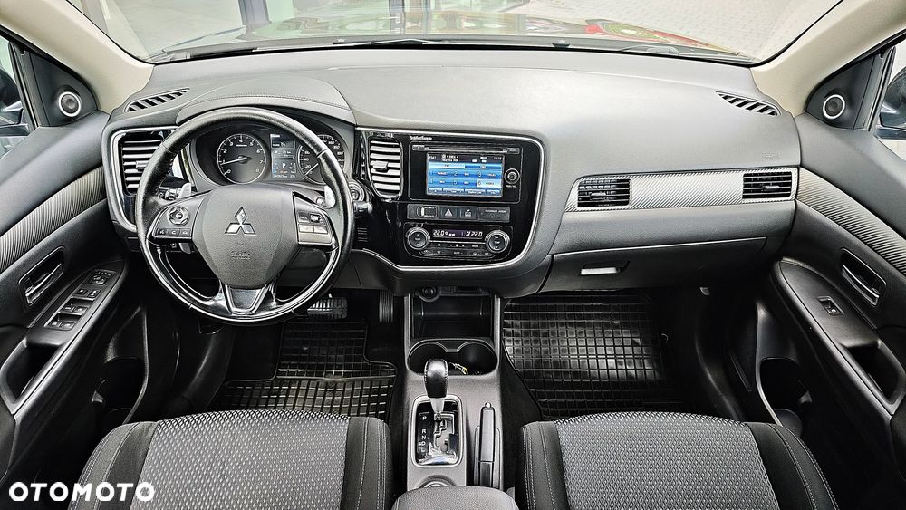 Mitsubishi Outlander - 28