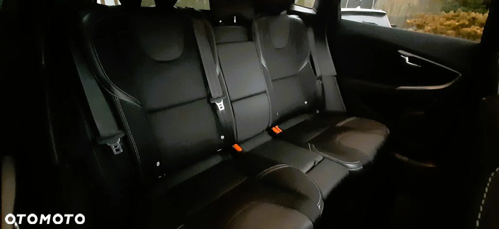 Volvo V40 D3 Drive-E SCR Momentum - 14