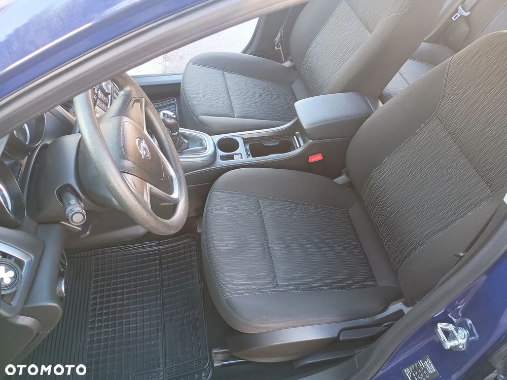 Opel Astra 1.4 ecoFLEX - 18