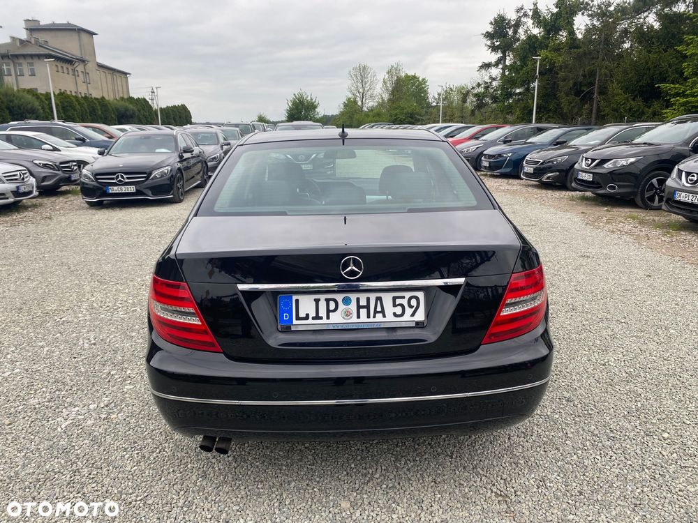 Mercedes-Benz Klasa C 180 CGI Automatik BlueEFFICIENCY Avantgarde - 5