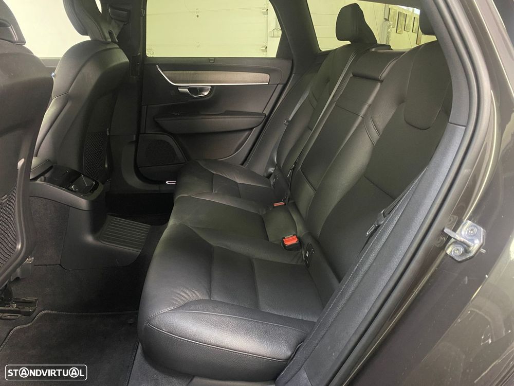 Volvo V90 - 16