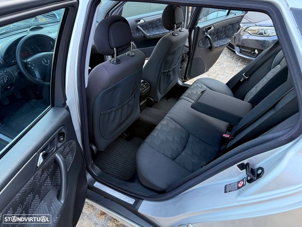 Mercedes-Benz C 220 T CDI Avantgarde - 51