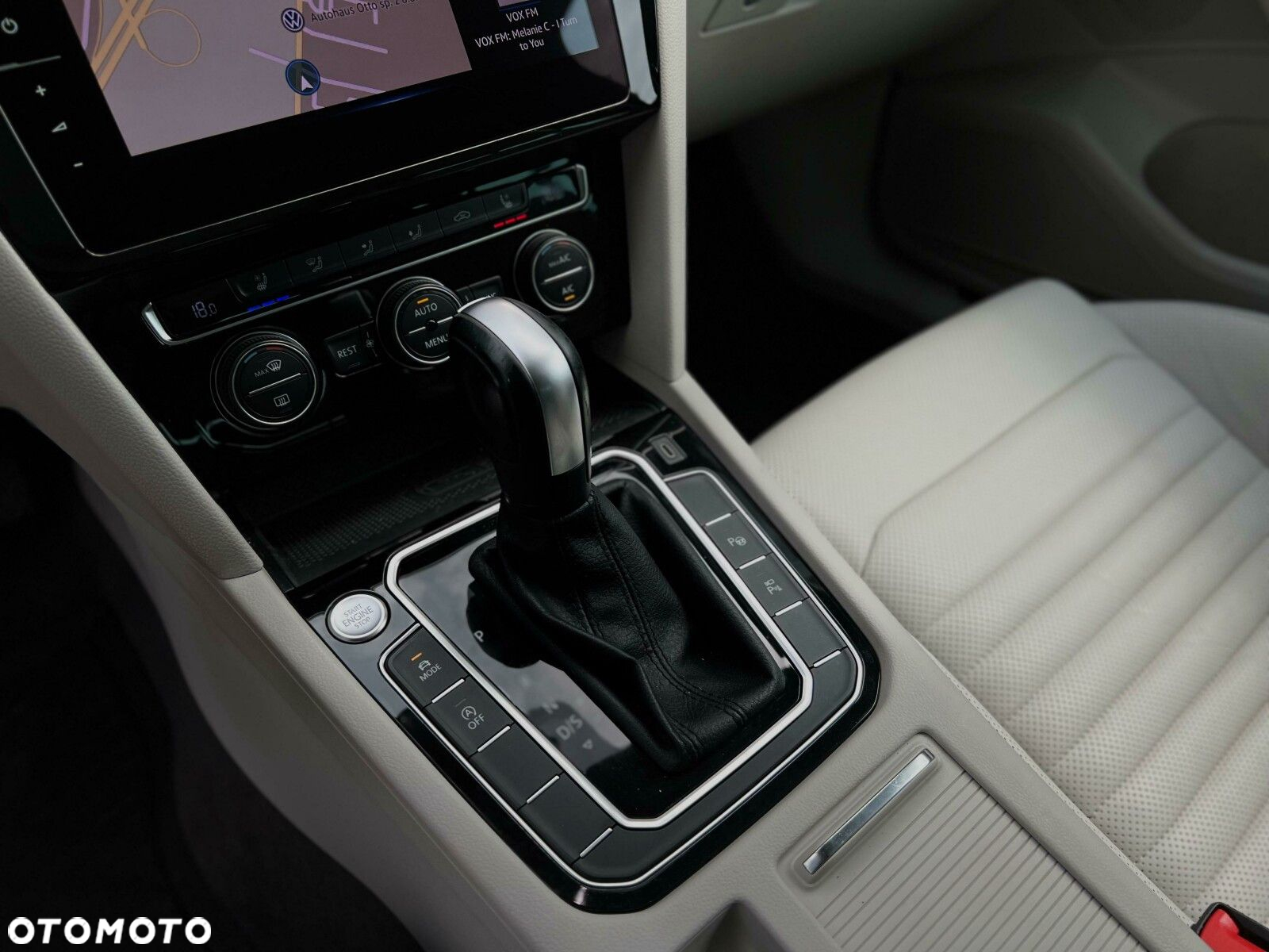 Volkswagen Passat - 15