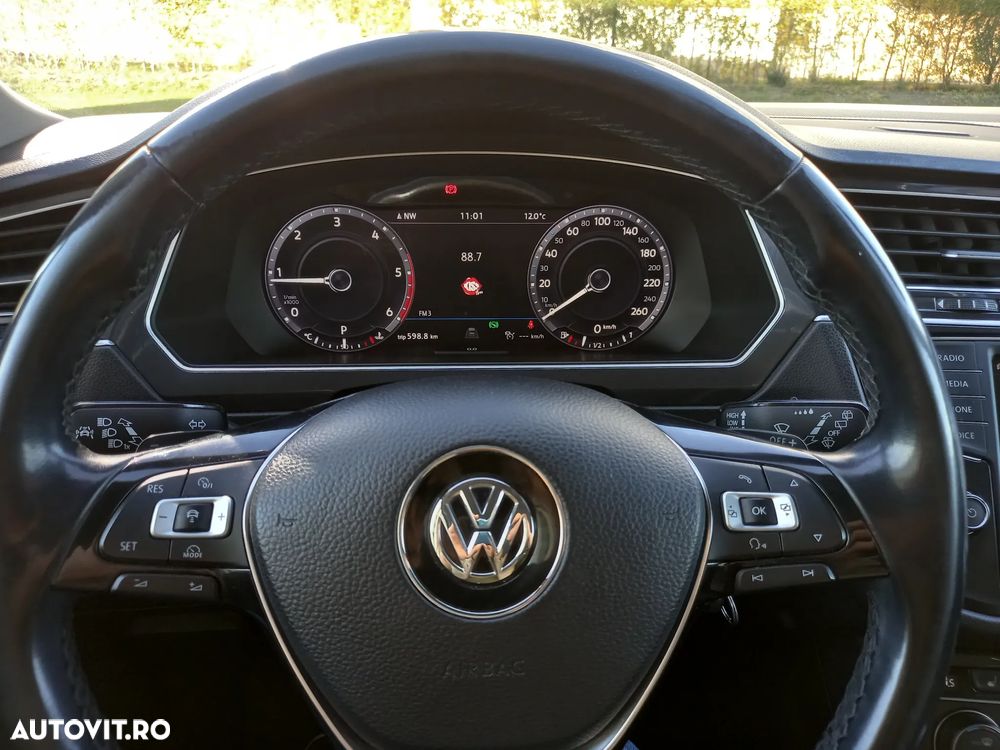 Volkswagen Tiguan 2.0 TDI 4Mot DSG Highline - 9