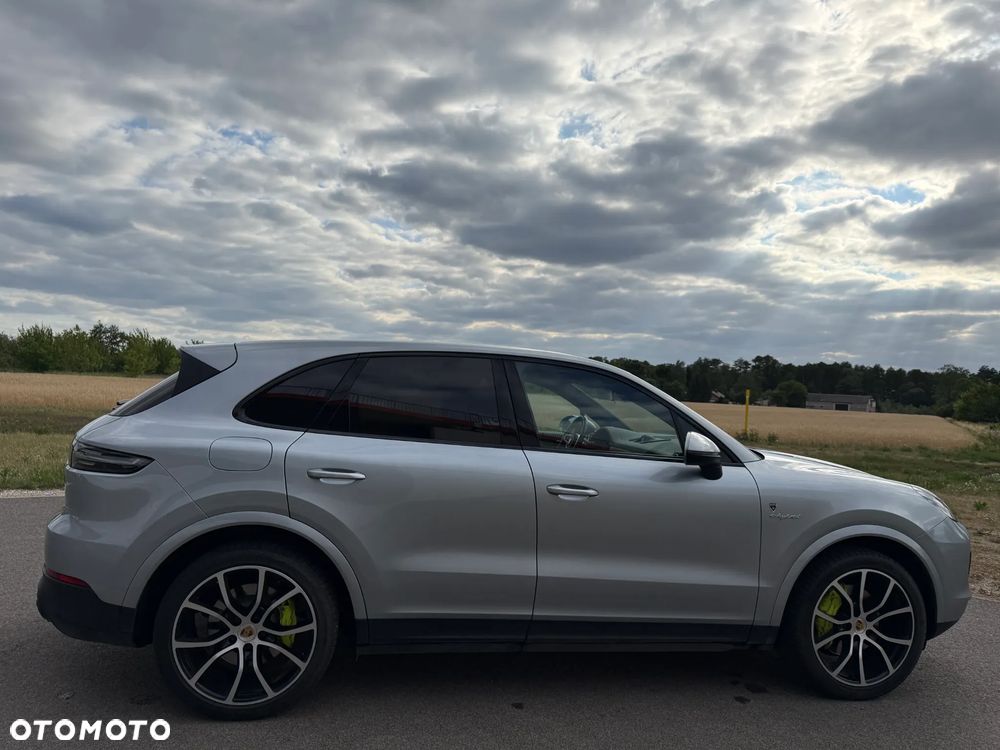 Porsche Cayenne E-Hybrid - 9