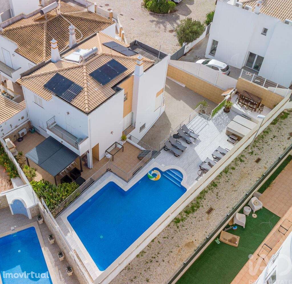 Casa / Villa T3 em Albufeira e Olhos de Água de 244,00 m2 - Grande imagem: 2/28