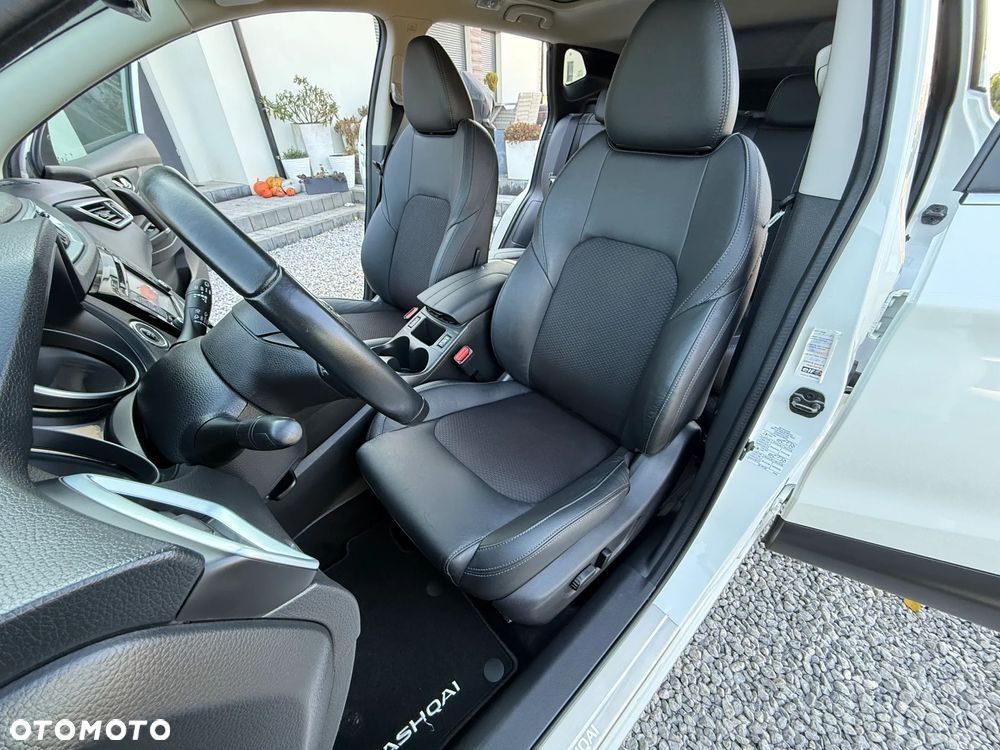 Nissan Qashqai 1.3 DIG-T Tekna+ - 23