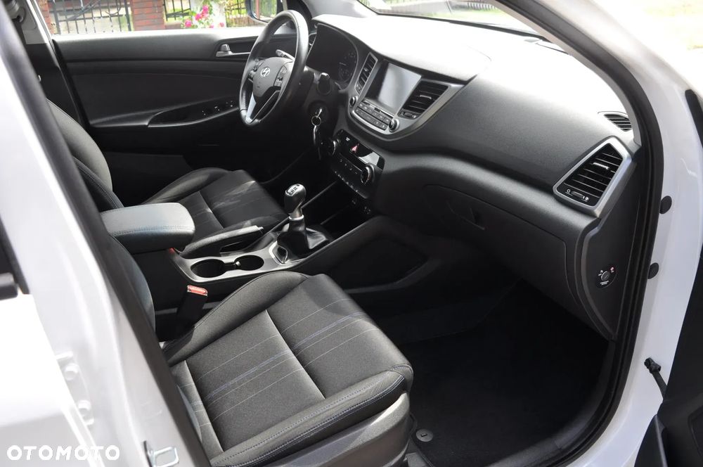 Hyundai Tucson 1.6 GDi Comfort 2WD - 27