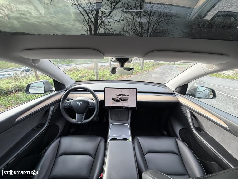 Tesla Model Y Long Range Dual Motor AWD - 10