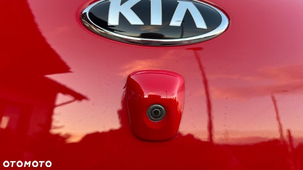 Kia Ceed - 8