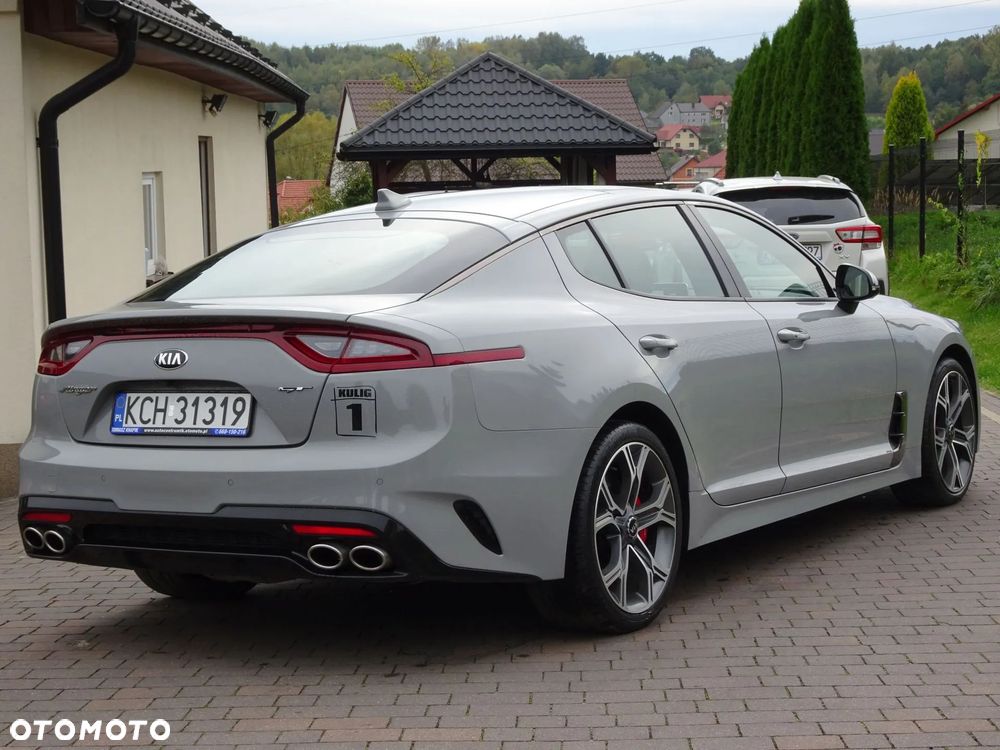 Kia Stinger - 6