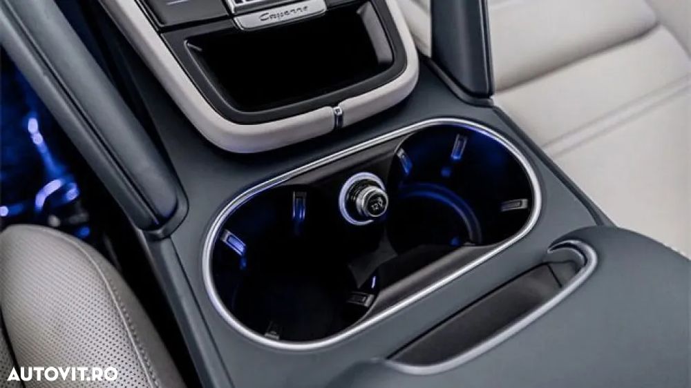 Porsche Cayenne S - 30