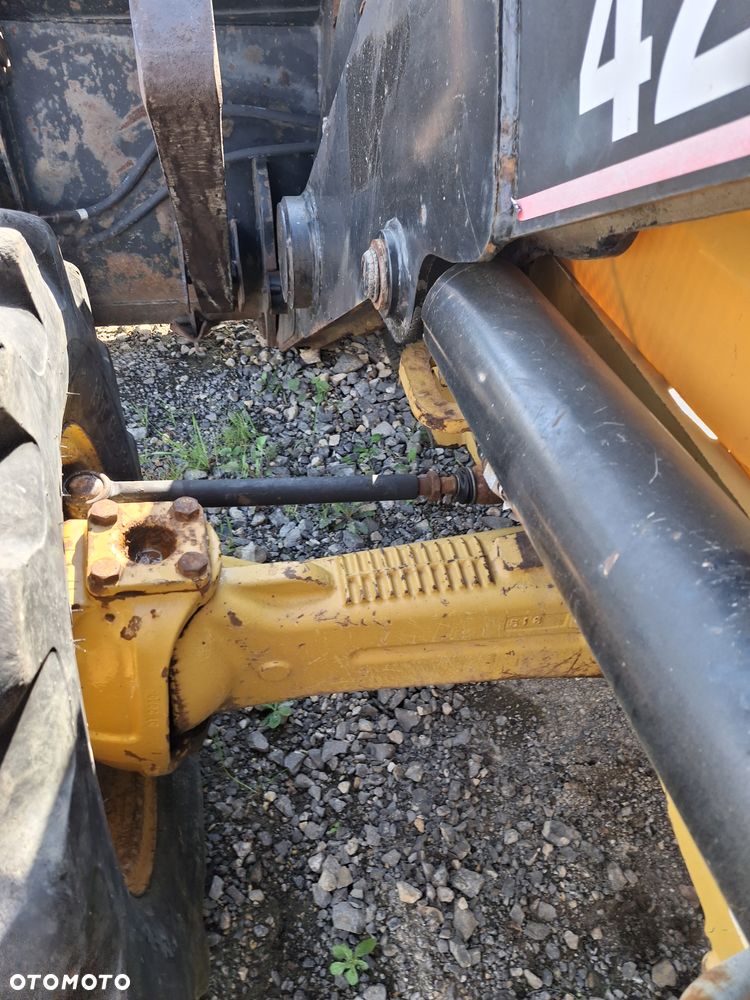 Caterpillar 428E - 4