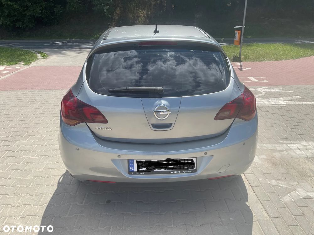 Opel Astra - 2