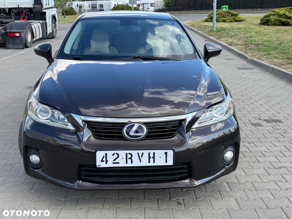 Lexus CT 200h Prestige - 3