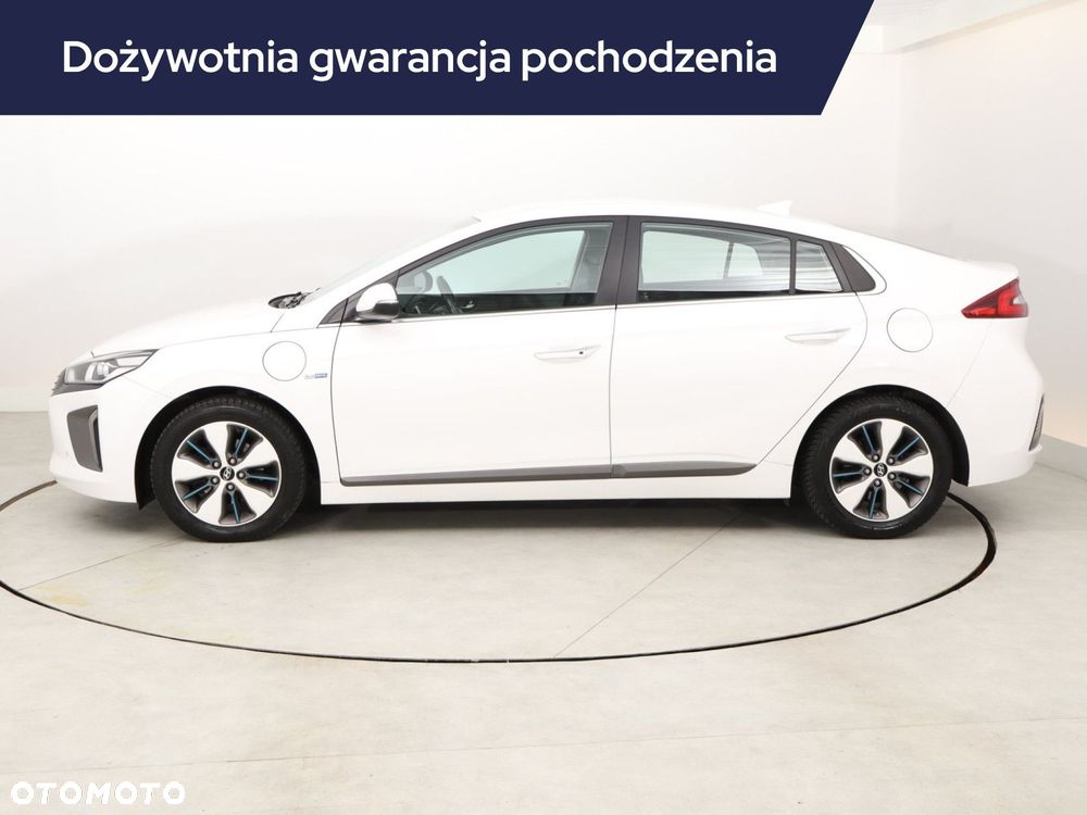 Hyundai IONIQ - 4