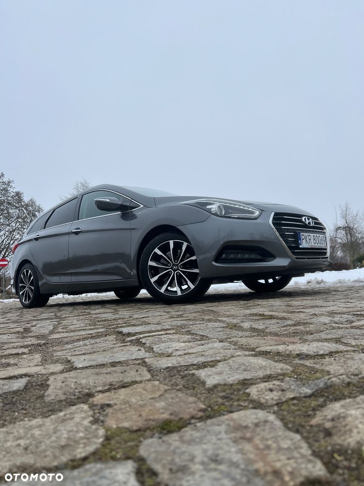 Hyundai i40 Kombi blue 1.7 CRDi DCT Premium - 16