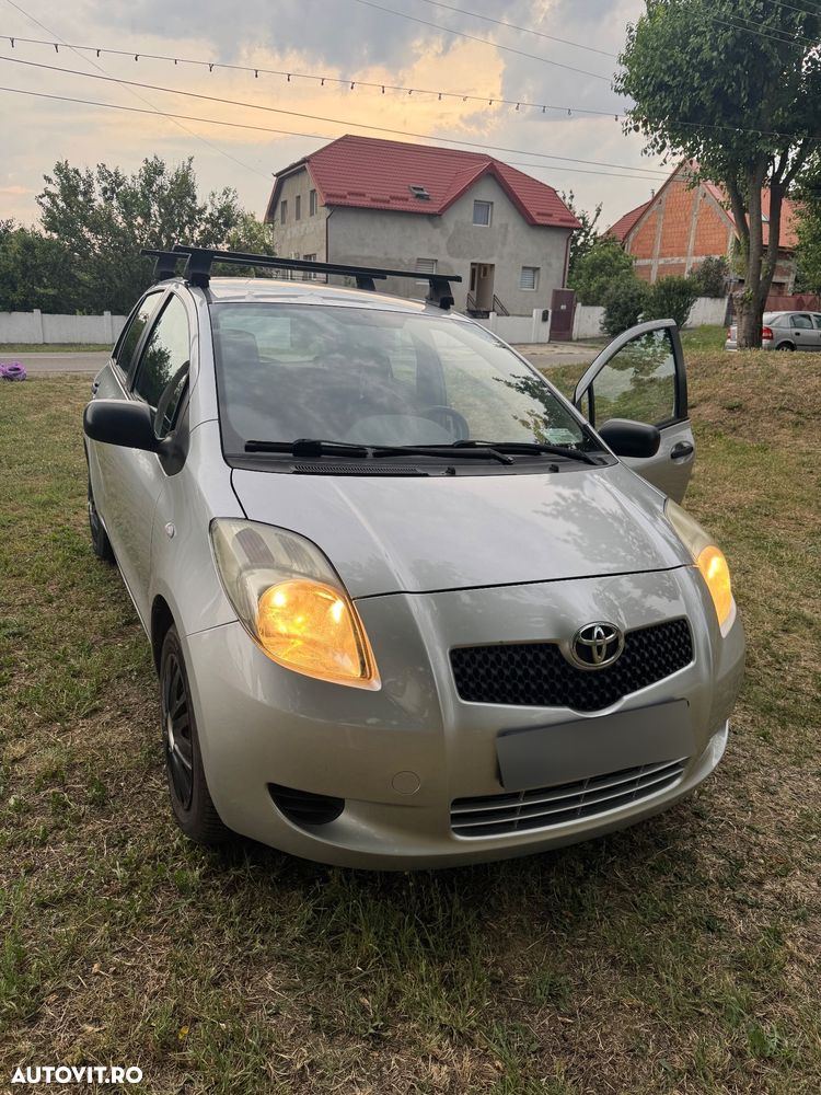 Toyota Yaris 1.0 Base - 9