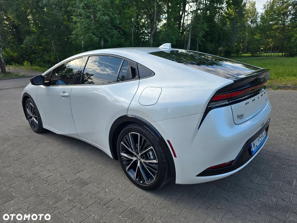 Toyota Prius - 3