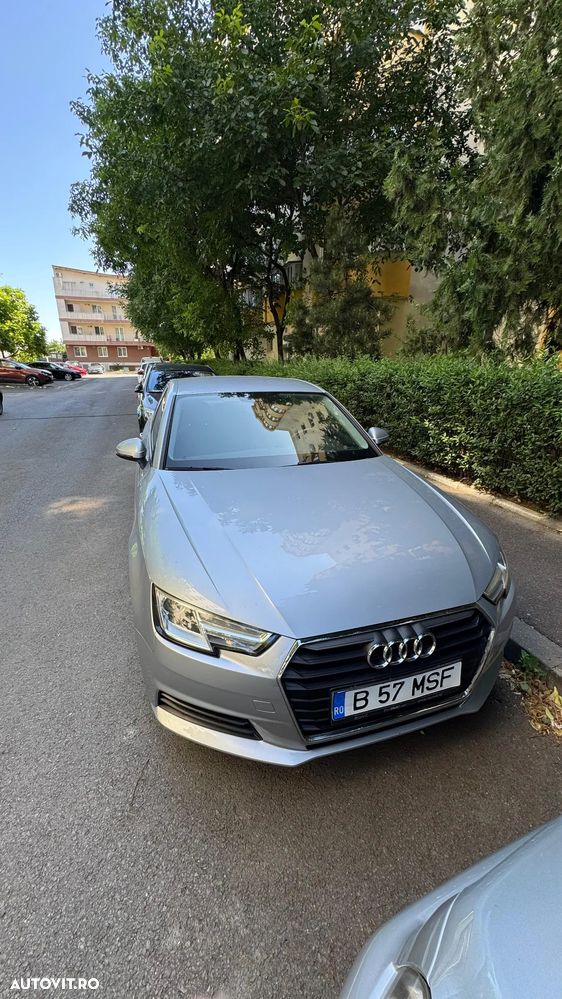 Audi A4 - 1