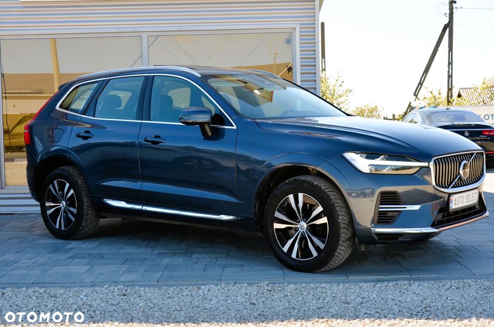 Volvo XC 60 T6 Plug-In Hybrid AWD Inscription - 4