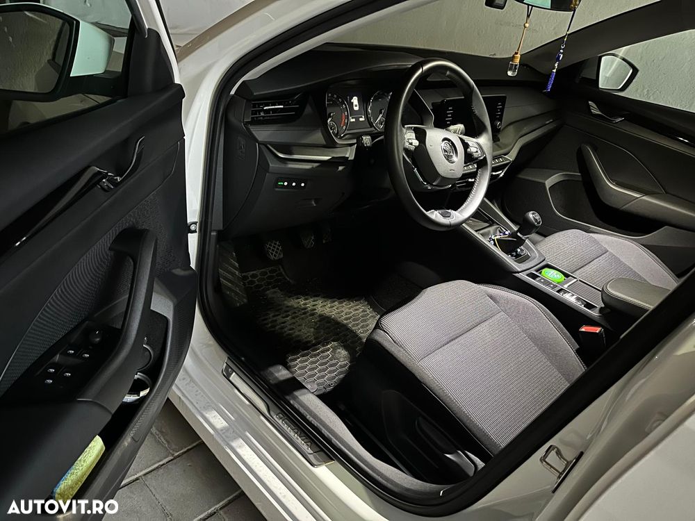 Skoda Octavia 2.0 TDI Essence - 14