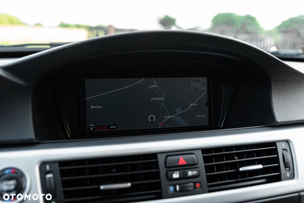 BMW Seria 3 320d xDrive - 34