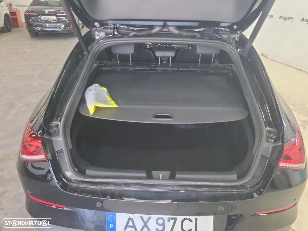 Mercedes-Benz CLA 250 e Shooting Brake Style Plus - 11