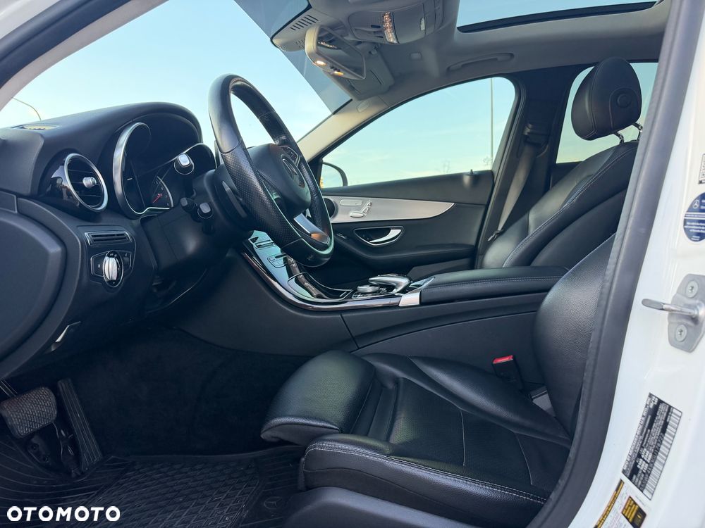 Mercedes-Benz Klasa C 300 7G-TRONIC - 27