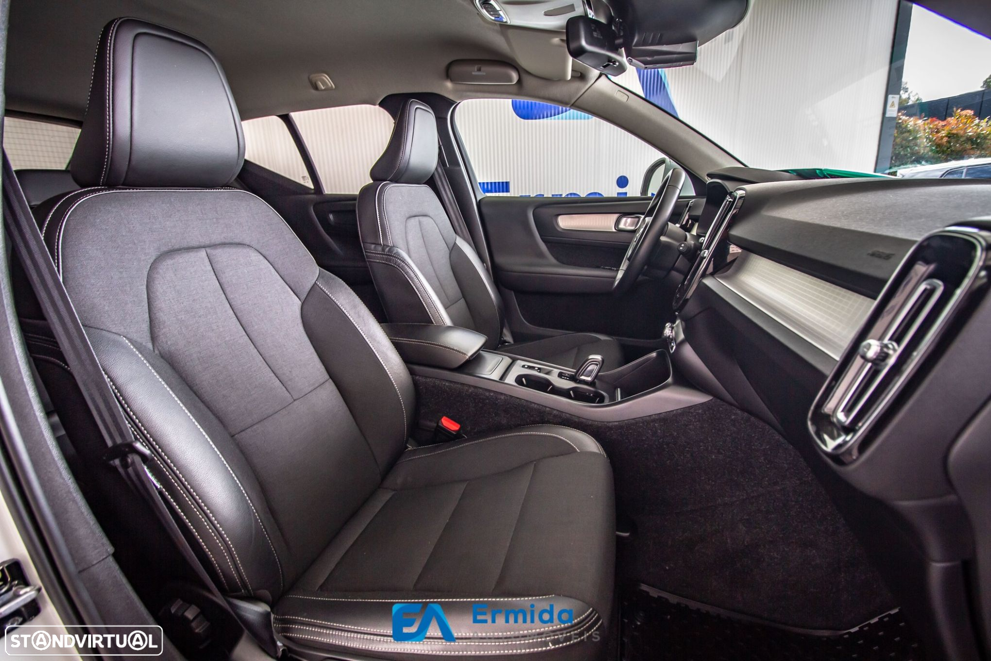 Volvo XC 40 2.0 D3 Geartronic - 29