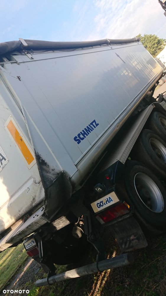 Schmitz Cargobull SKI 24 8.2 - 5