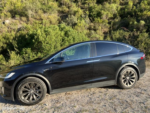 Tesla Model X Standard Range - 12
