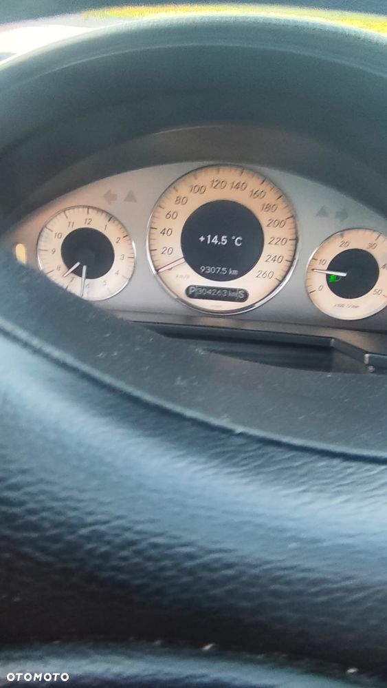 Mercedes-Benz Klasa E 320 CDI 7G-TRONIC Avantgarde BusinessEDITION - 12