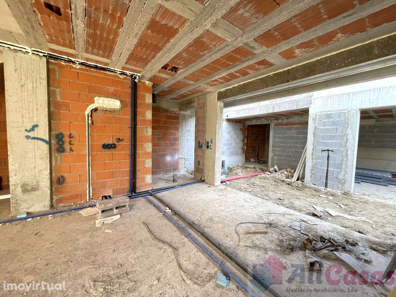 Moradias 3 Frts - Grande imagem: 4/28