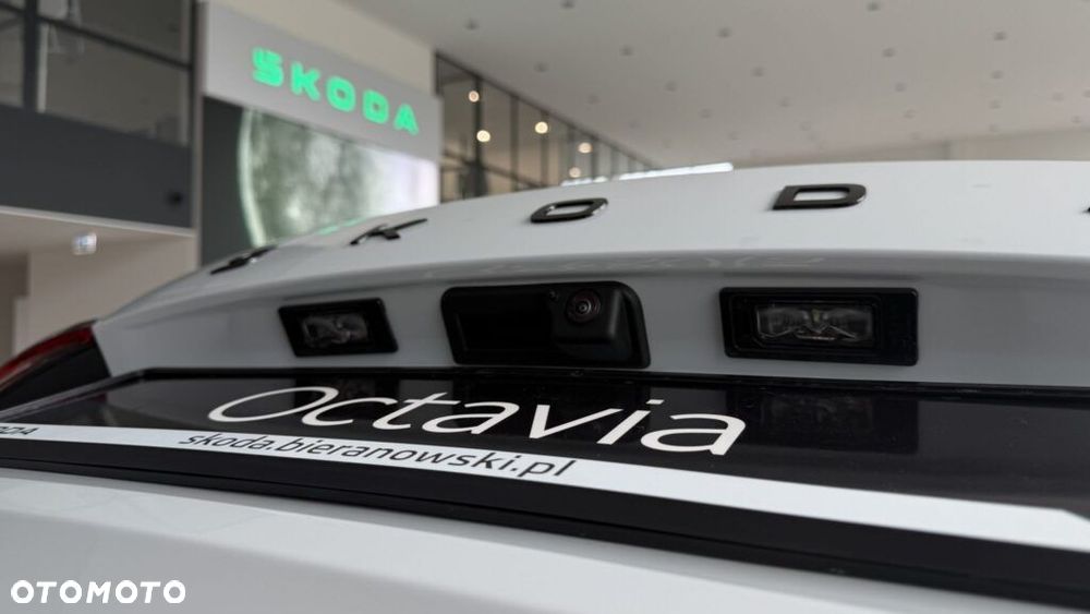 Skoda Octavia 1.5 TSI mHEV Sportline DSG - 38