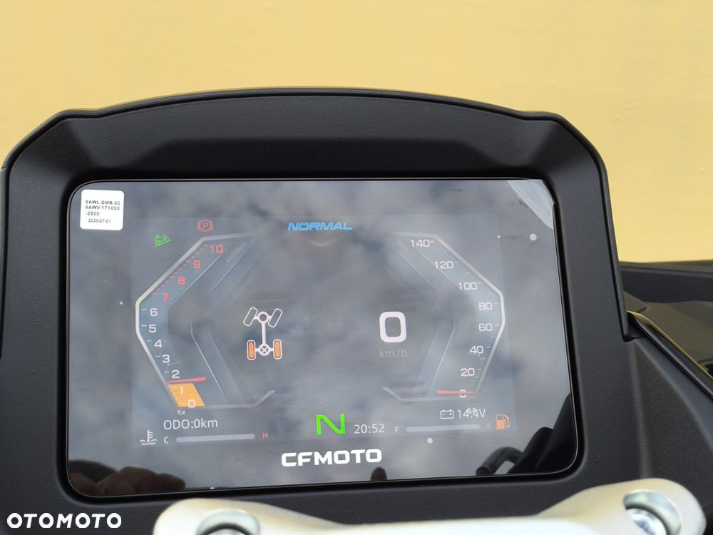 CFMoto CForce - 8