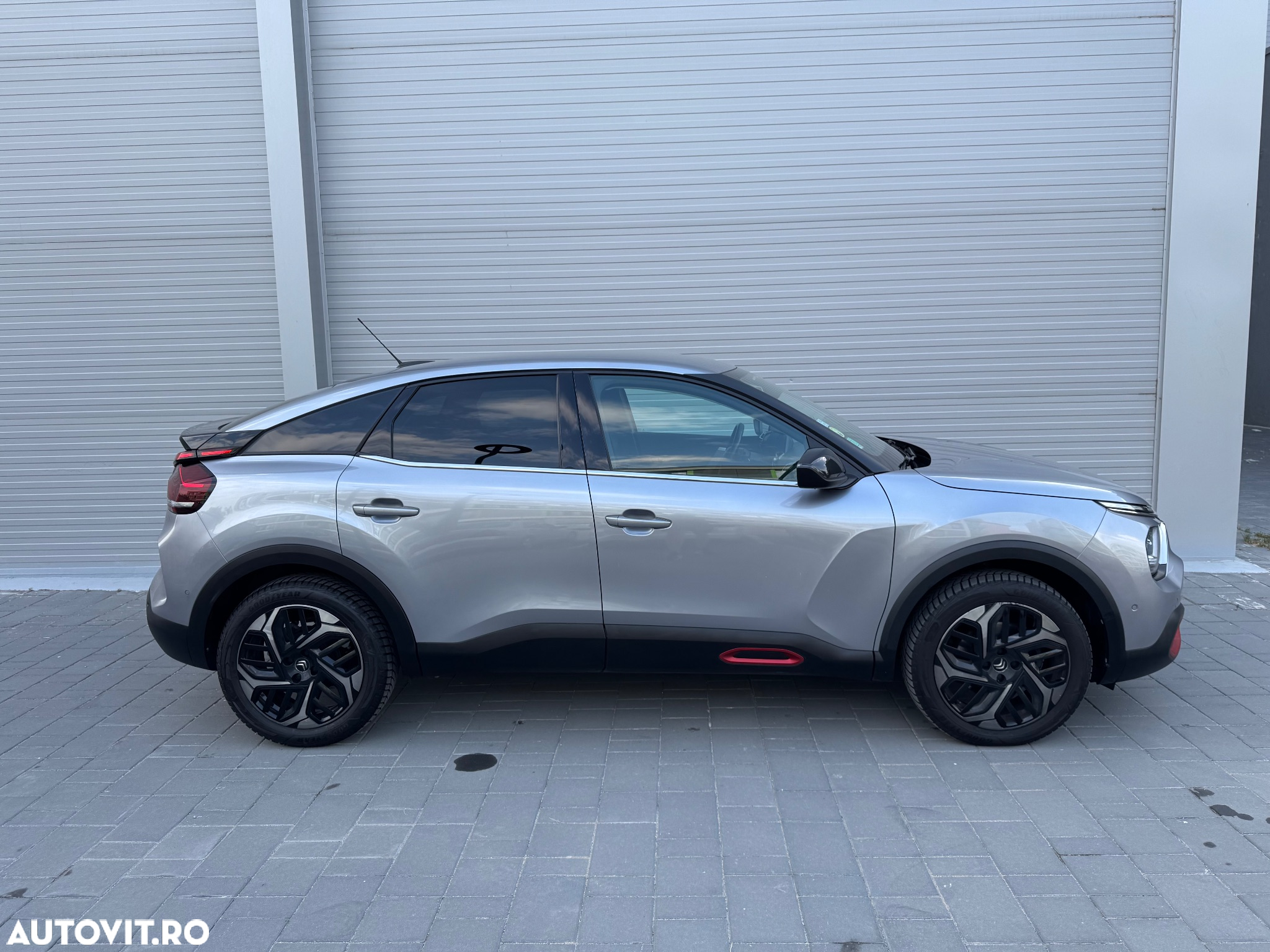 Citroën C4 BlueHDi 130 Stop&Start EAT8 SHINE - 8