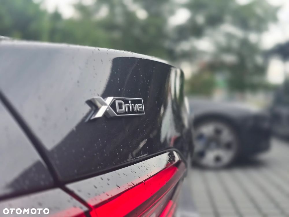 BMW Seria 5 520d xDrive mHEV M Sport - 34