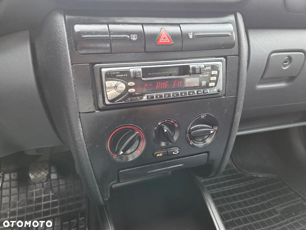 Seat Leon 1.6 Signo - 11