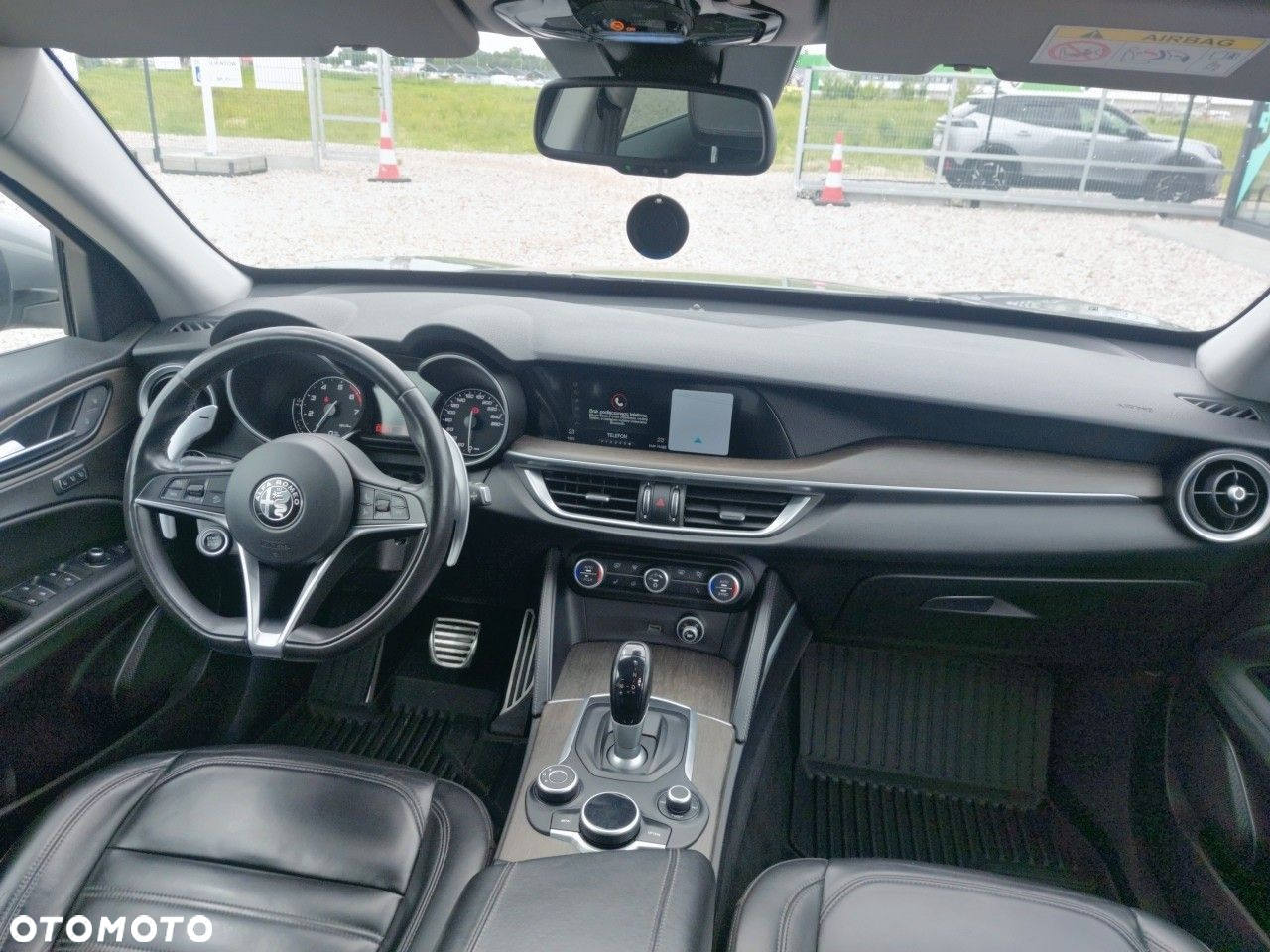 Alfa Romeo Stelvio - 8