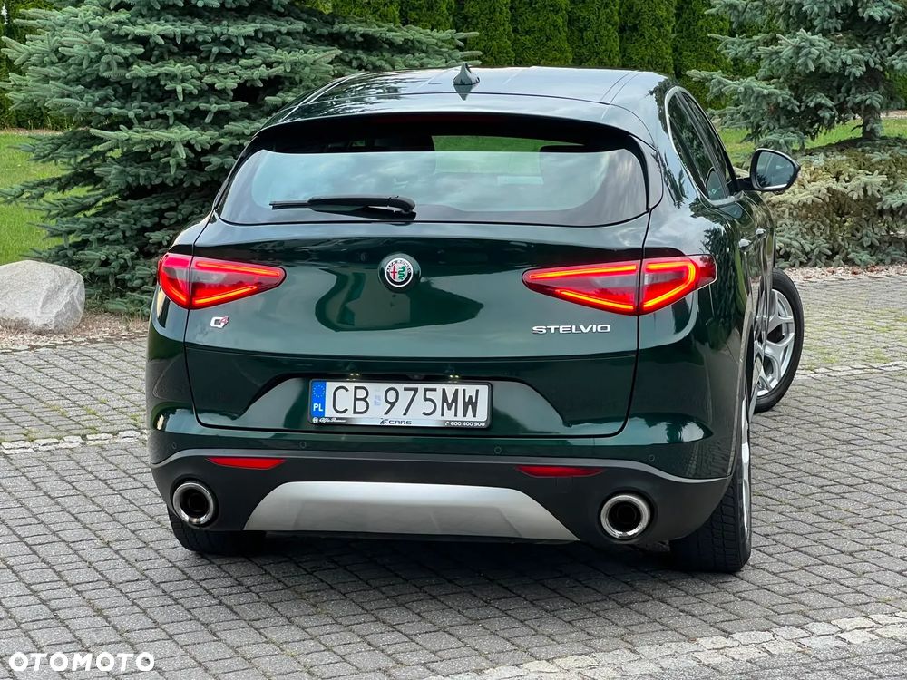 Alfa Romeo Stelvio 2.0 Turbo Sprint Q4 - 9