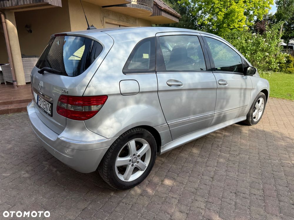 Mercedes-Benz Klasa B 180 CDI Special Edition - 9