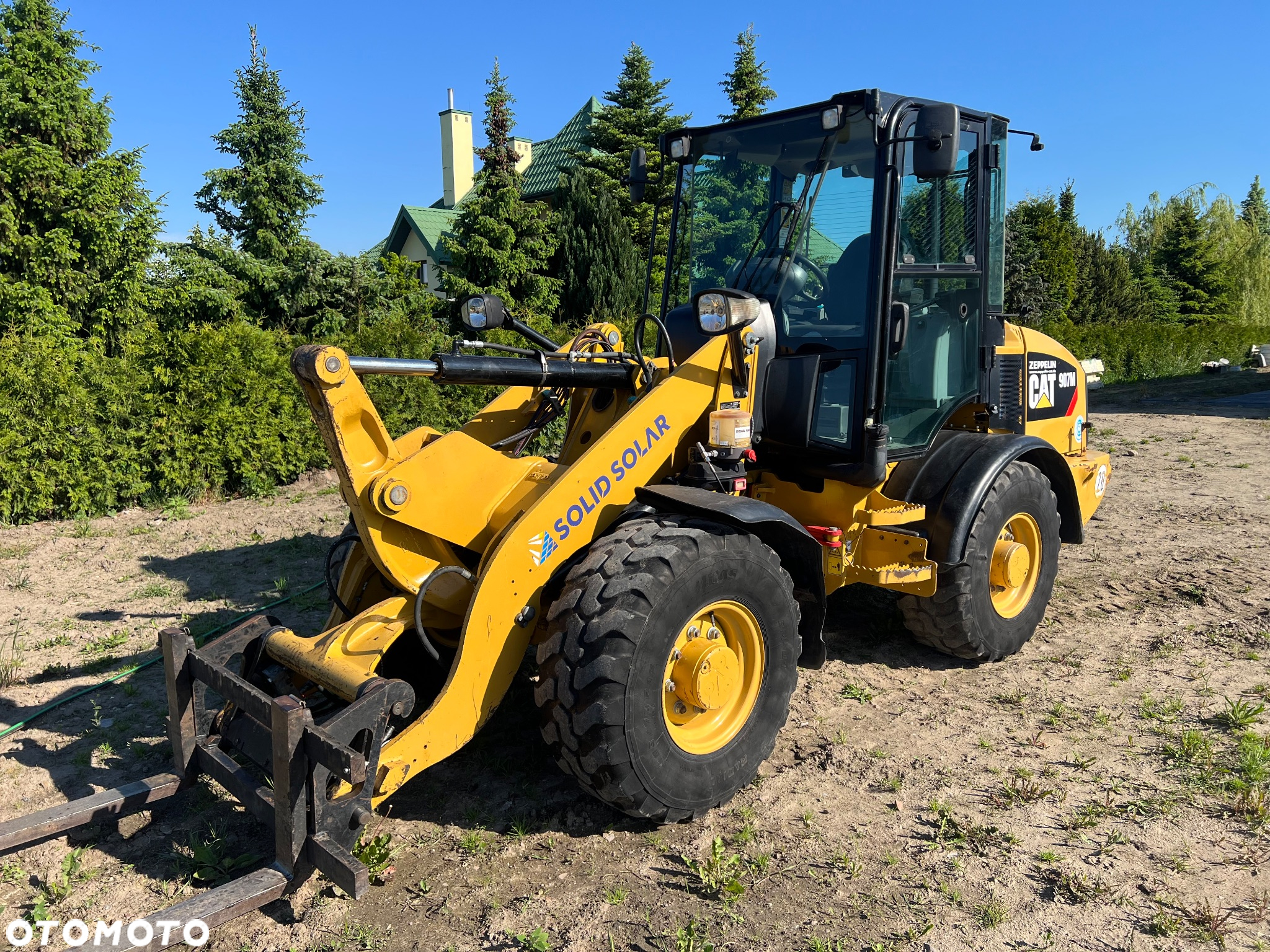 Caterpillar 907M - 4