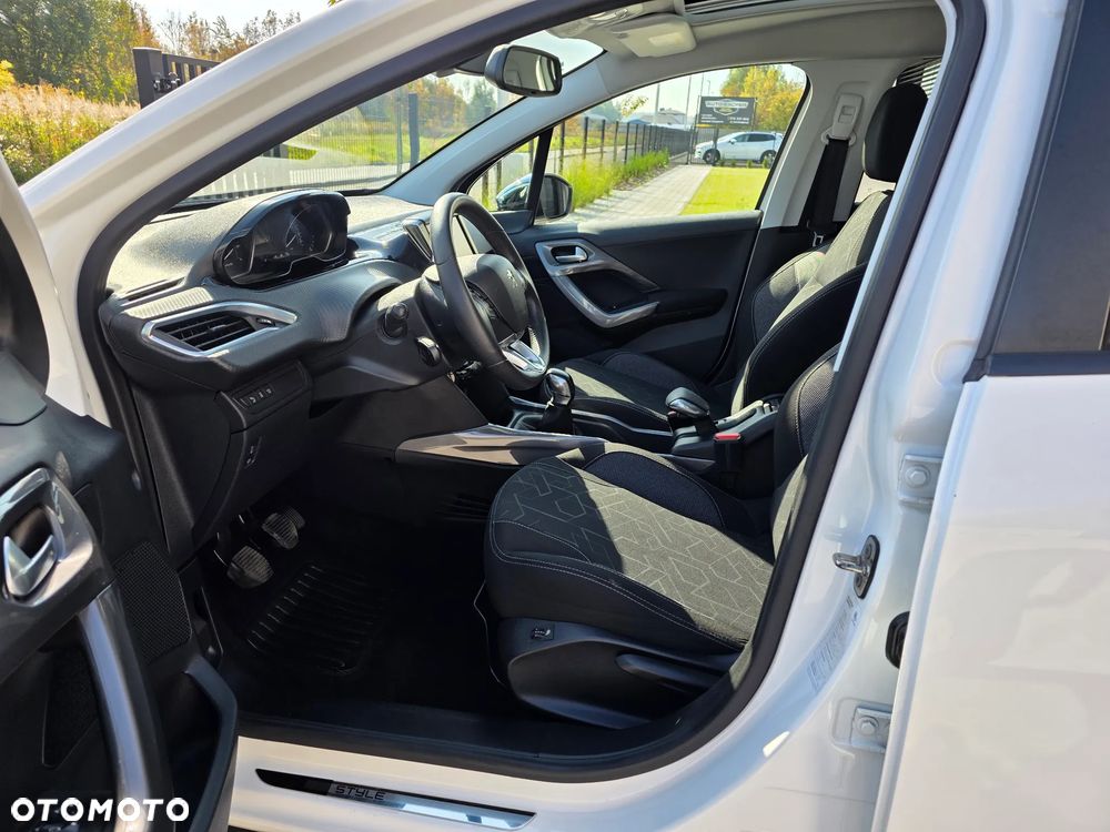 Peugeot 2008 PureTech 110 Style - 11