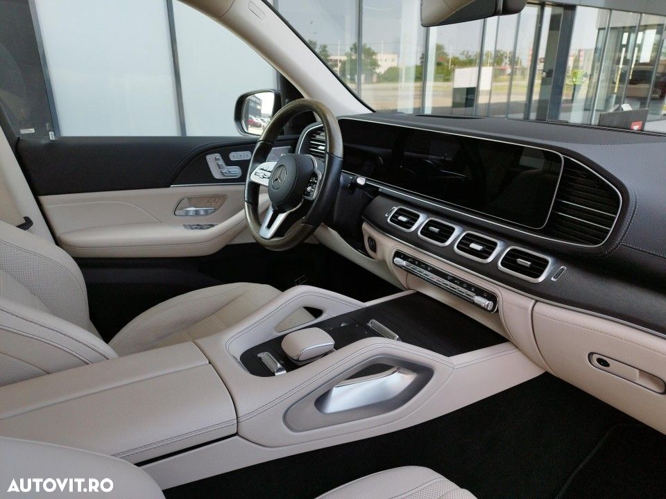 Mercedes-Benz GLS - 10