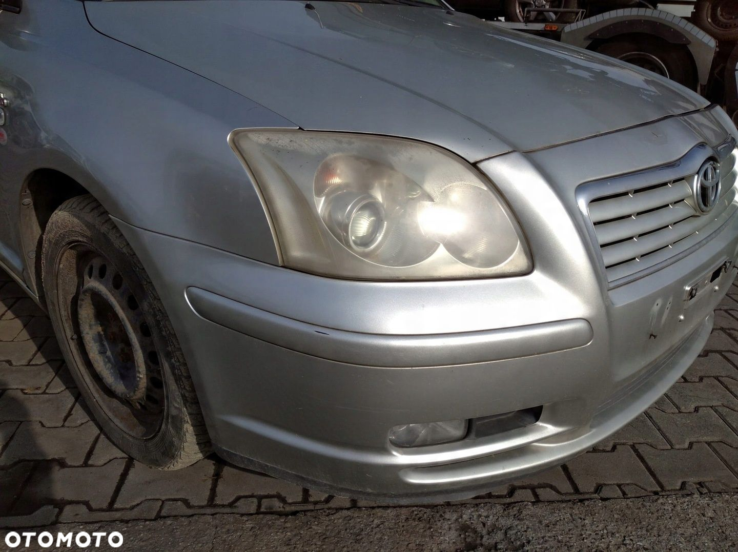 TOYOTA AVENSIS T25 03-06 ZDERZAK PRZÓD MASKA BŁOTNIK LAMPA PAS PRZEDNI 1C0 - 4