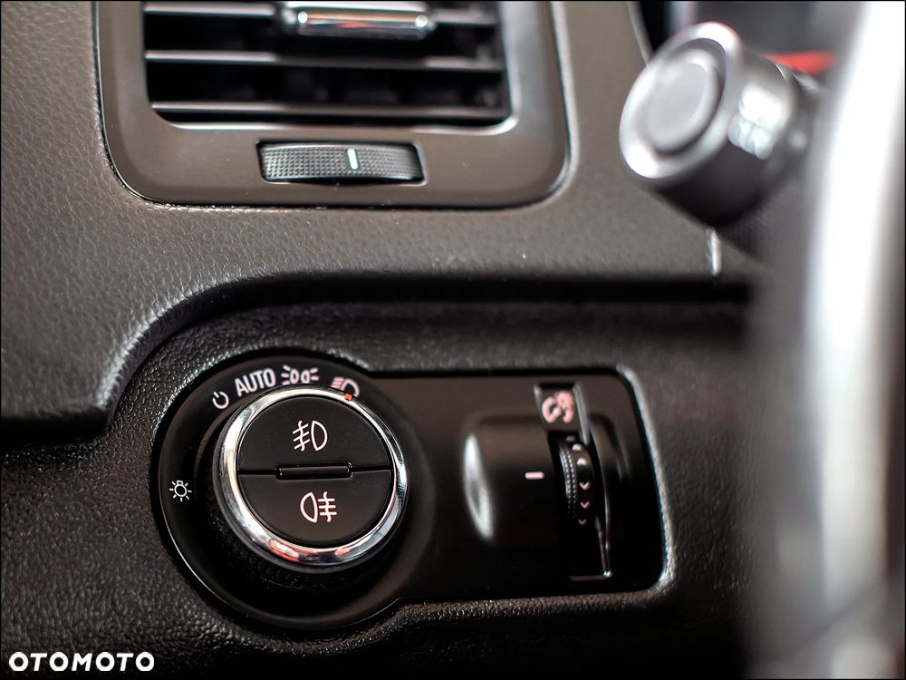 Opel Insignia - 29